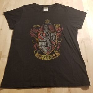 Hot Topic Harry Potter Women's Gryffindor T-shirt